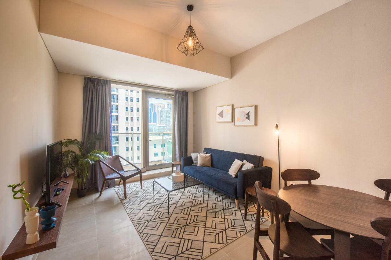 Fantastay Sparkle Tower Luxury 1 Br 迪拜 外观 照片